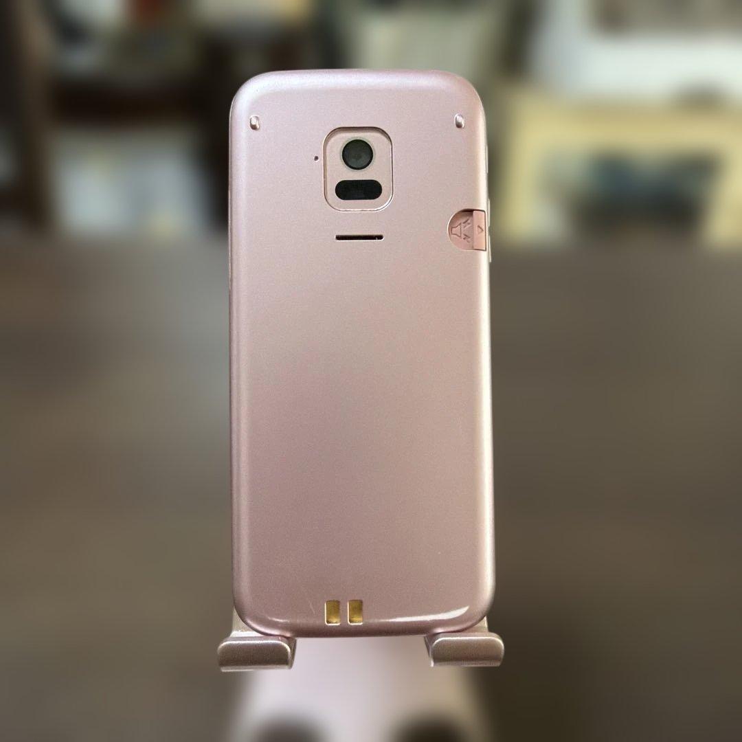 らくらくホン F-01M（ピンク色）