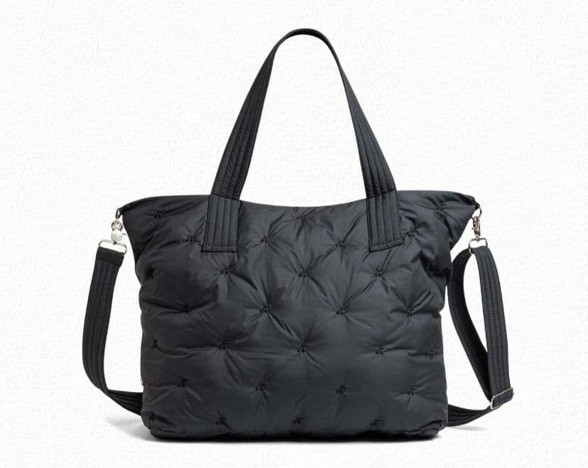 ボンポワン　bonpoint 刺繍つきチェリーバッグ マザーズバッグ