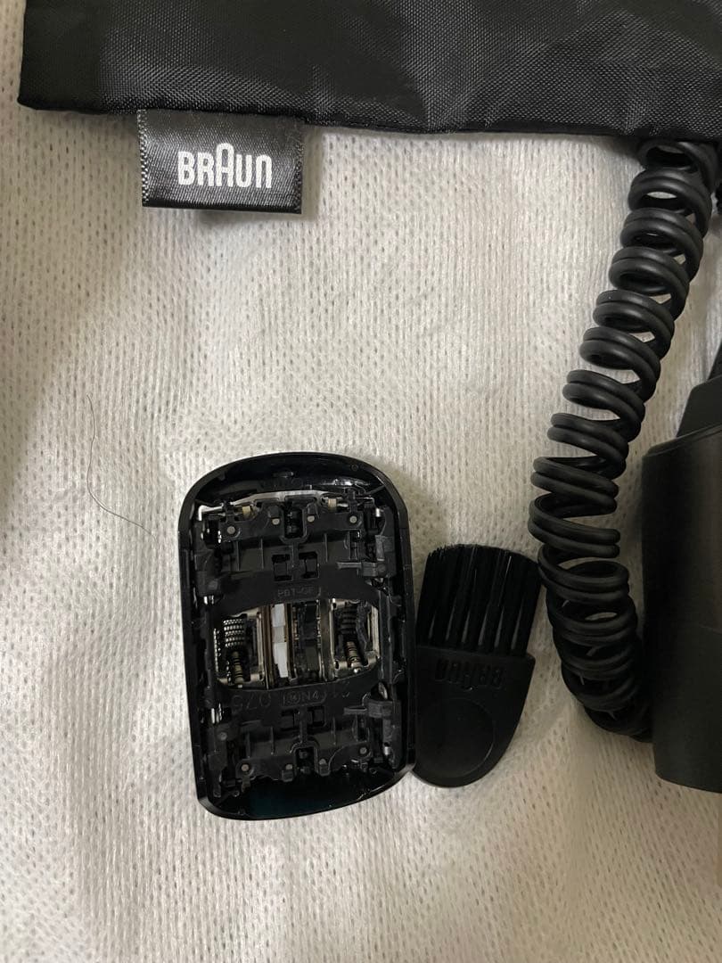 ブラウン シリーズ9  電気シェーバー 水洗い/お風呂剃り可 未使用品