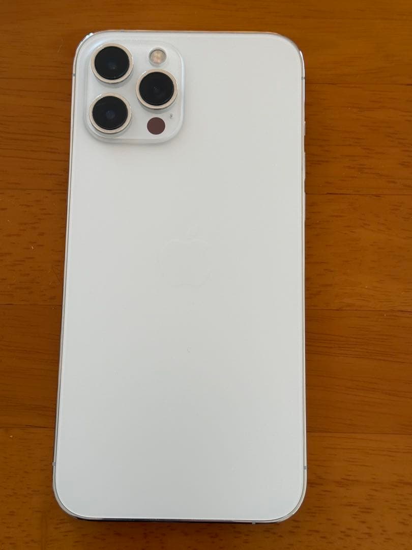 Apple iPhone 12 Pro Max シルバー