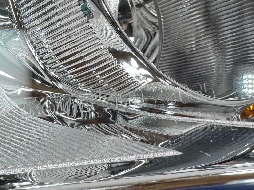 前期 HID Y51 フーガ/右ヘッドライト バラスト付