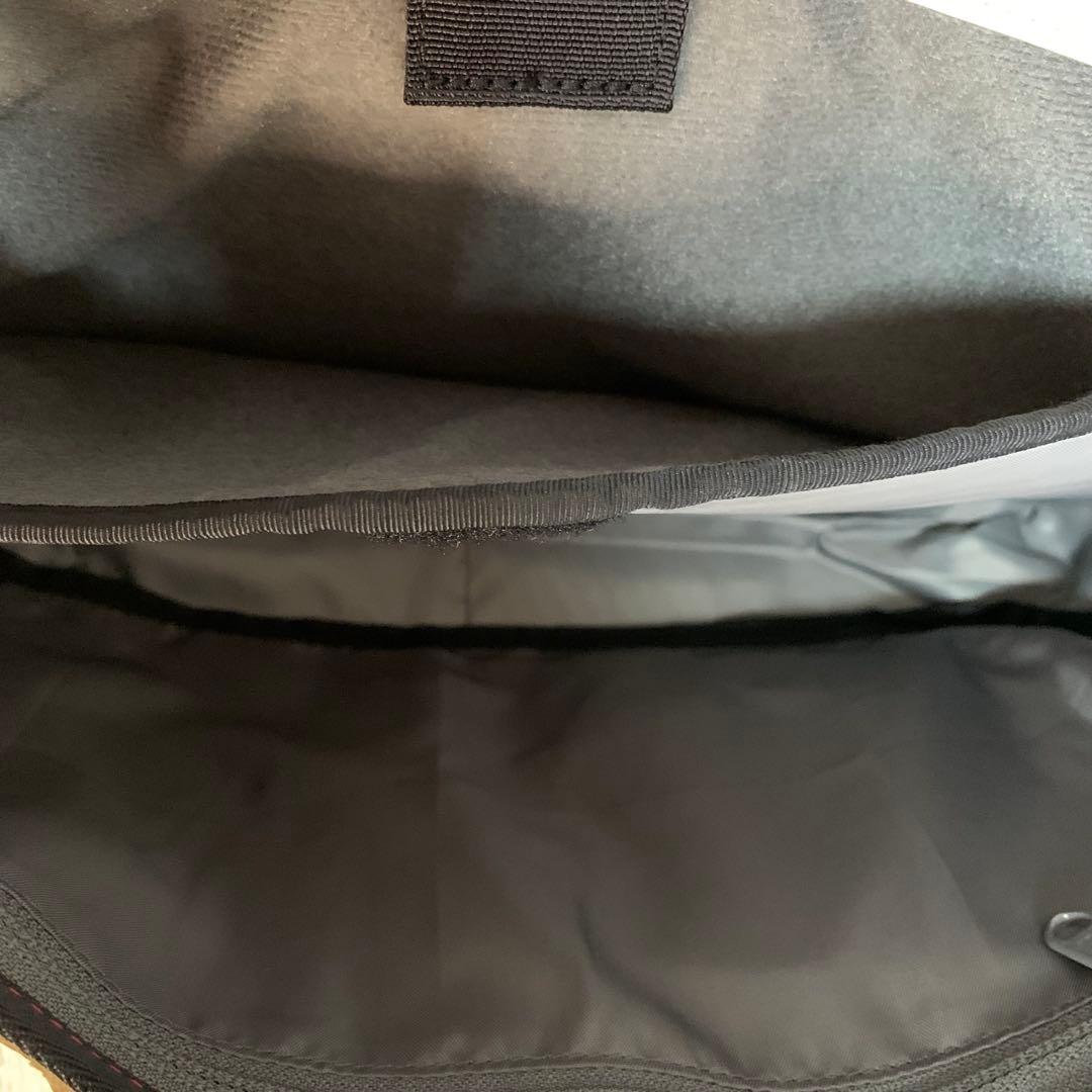 【新品未使用品】タグ付き ティンバック2メッセンジャーバック　サイズ M