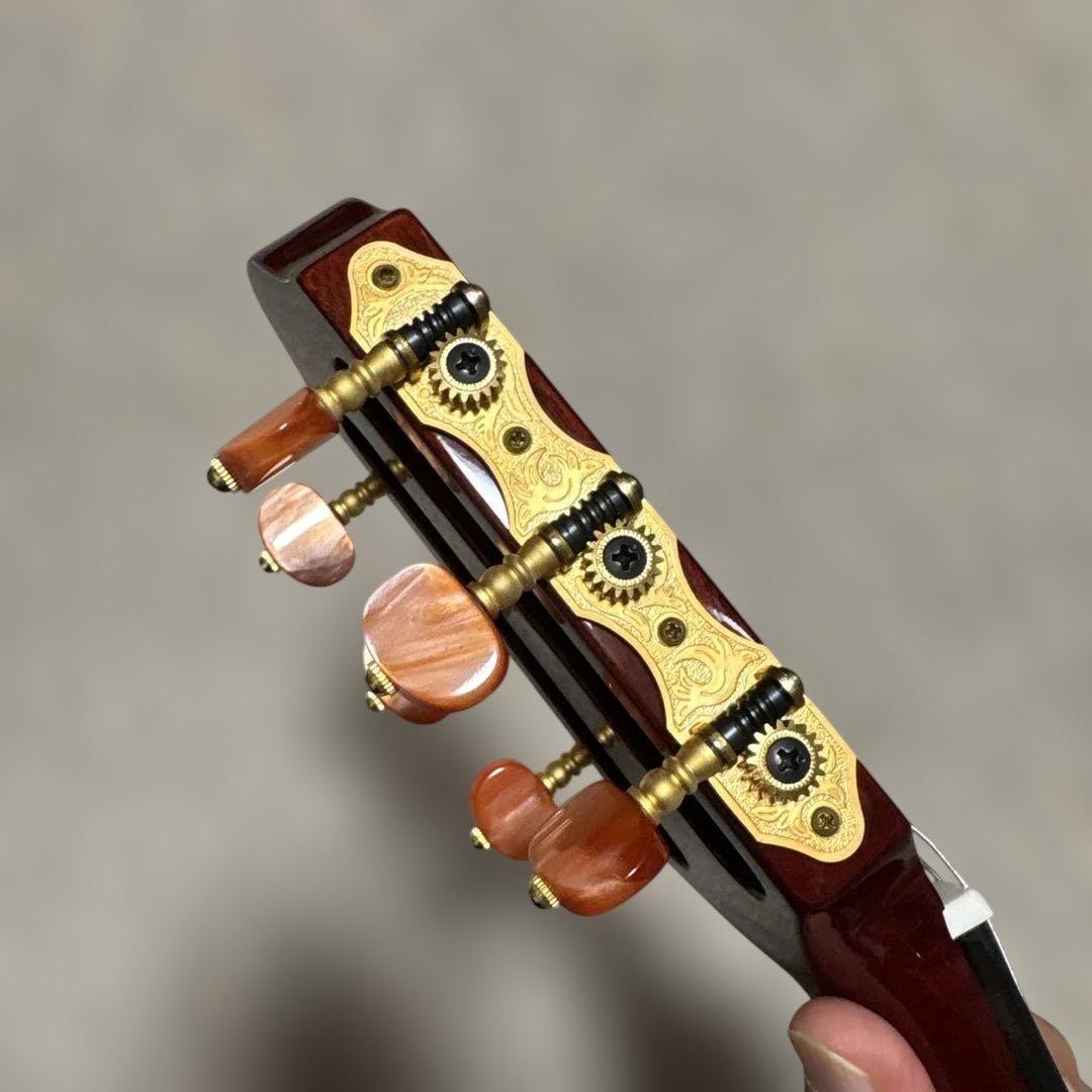 ヤマハ　SLG−100N サイレントギター　弦新品付