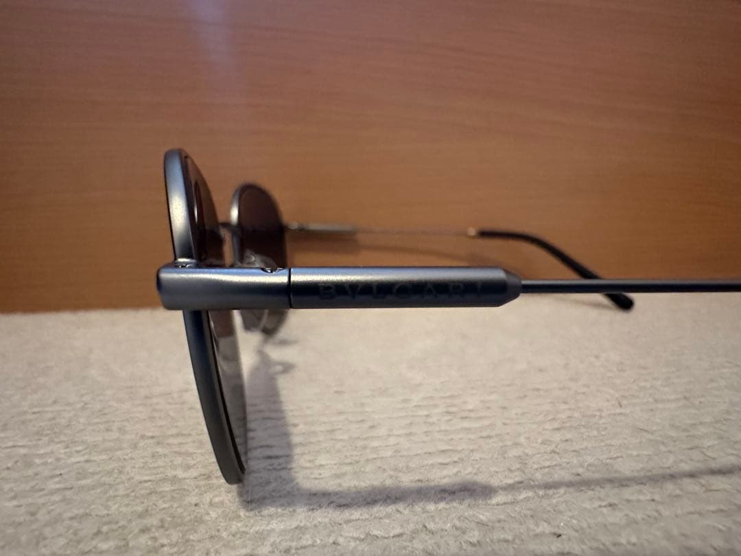 美品　BVLGARI ラウンドサングラス ブラックレンズ