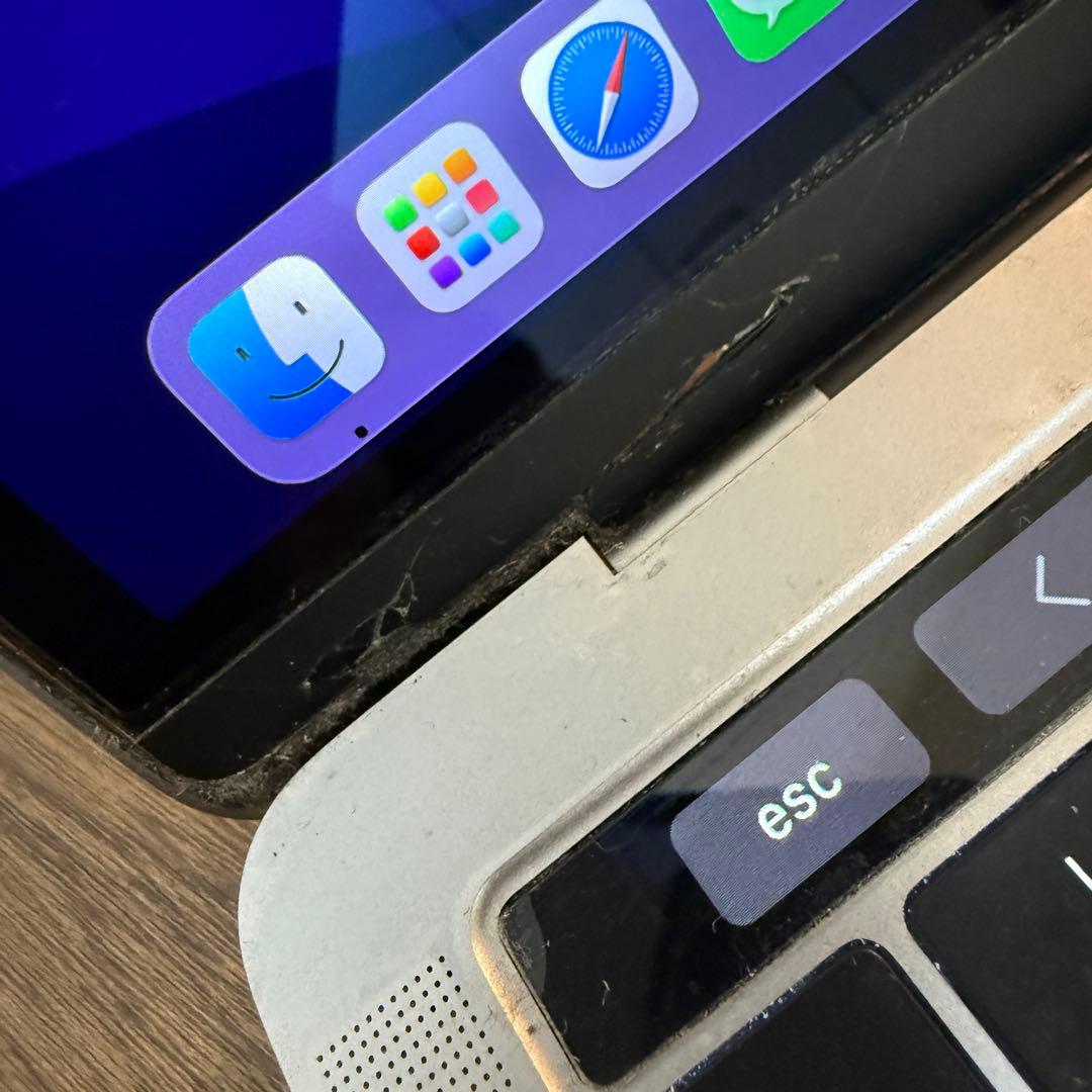 MacBook Pro 13インチ 2016 タッチバー　初期化済み