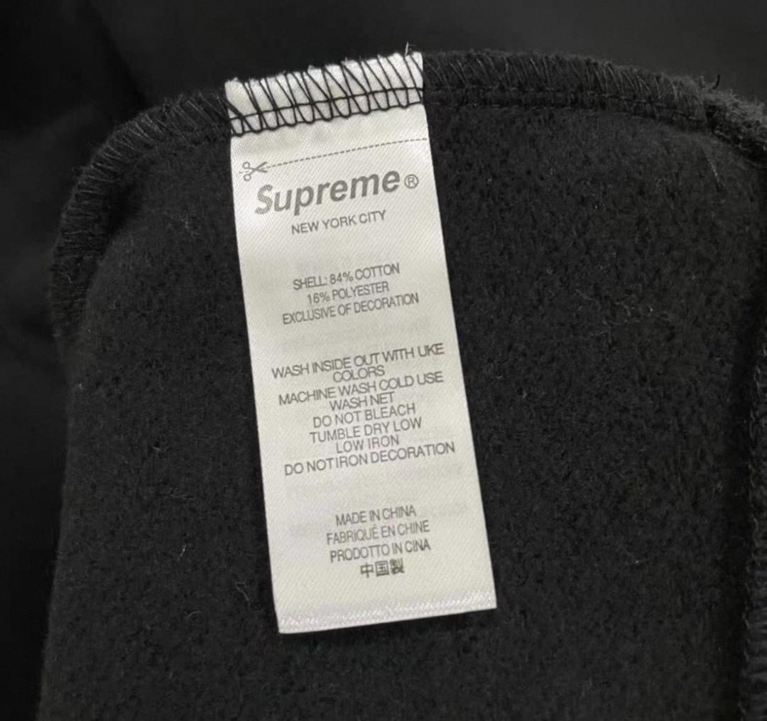 Supreme スウェットパーカー ブラック バックロゴ サテンアップリケ