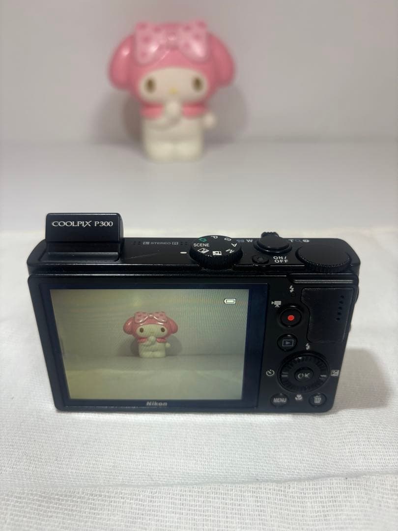 Nikon ニコン COOLPIX P300 ジャンク 液晶画面　黄ばみあり