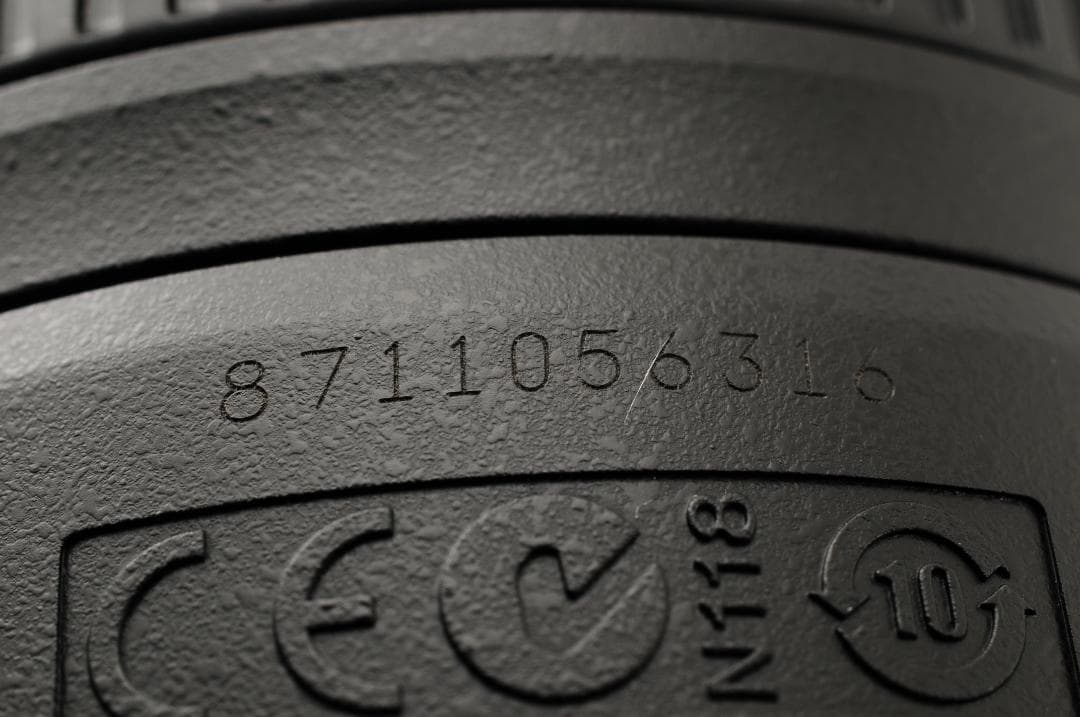 [美品 元箱付き] キャノン Canon EOS X5 ダブルレンズセット