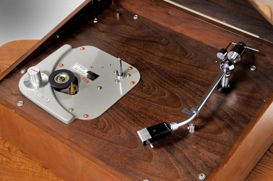 ★CEC 4SPEED STEREO TURNTABLE FR-250　50Hz