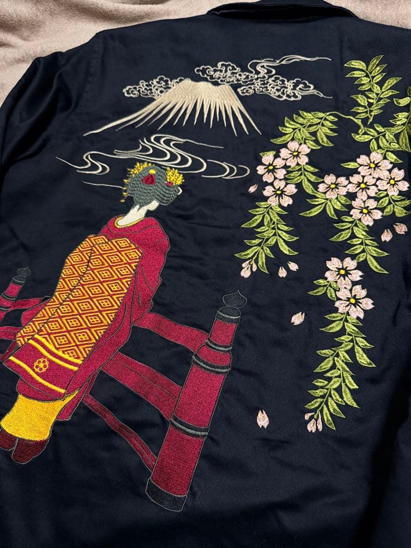 未使用近い ２面用 百花繚乱 富士山 桜 日本限定 スカジャン サテン