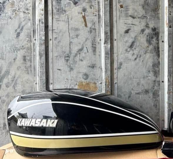 ゼファー400タンクカバー