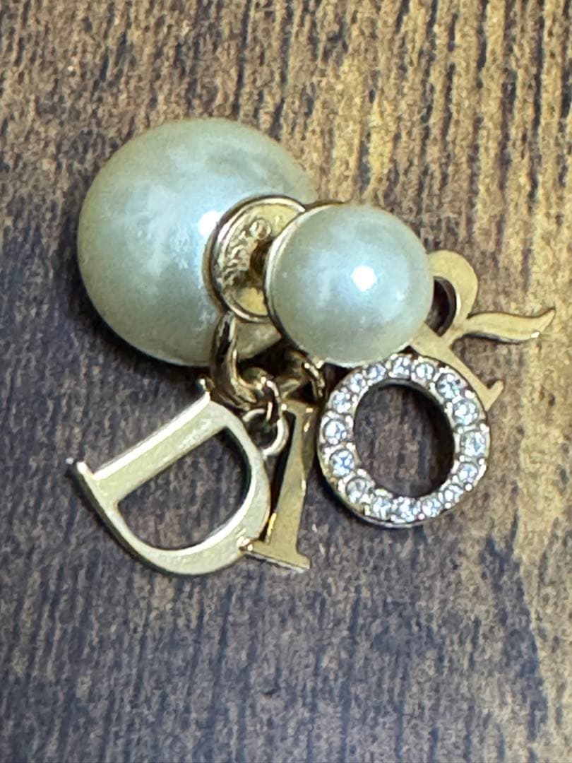 ⭐️専用Dior ディオール トライバル レジンパール クリスタル ゴールド 片耳