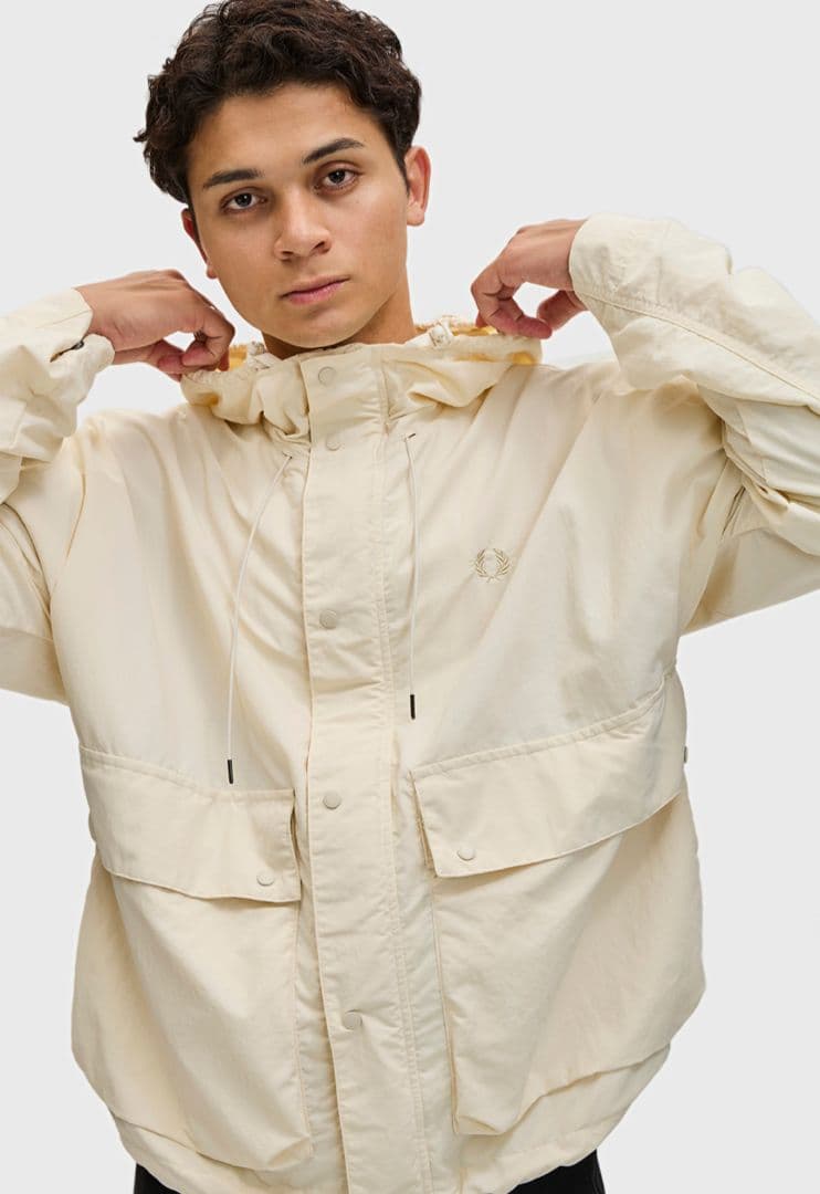 ジャケット・アウター FREDPERRY Cropped Ripstop Parka