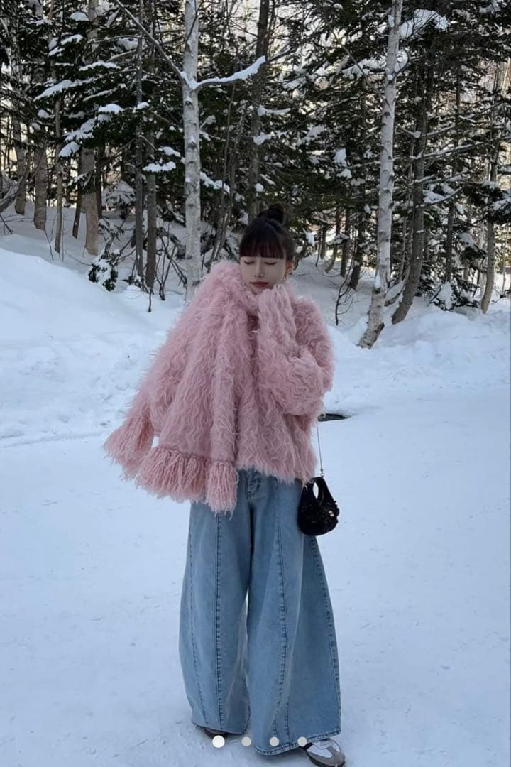 ピガール シャギー Vネックニット ピンク