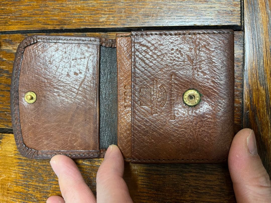 ユナイテッドアローズ20周年ロシアンカーフケース ホワイトハウスコックス