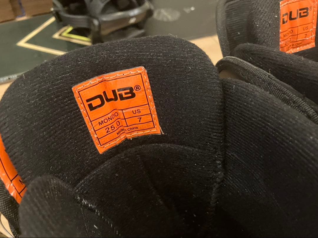 スノボ3点板150cm 靴25.0cm 対応身長165〜170cm スノーボード