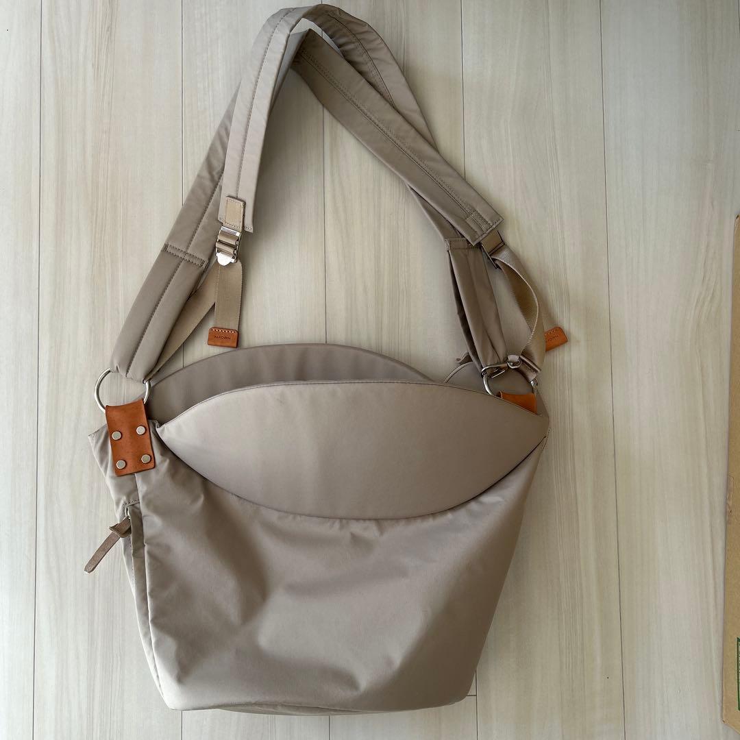 ノルン　抱っこバッグ　ベージュ