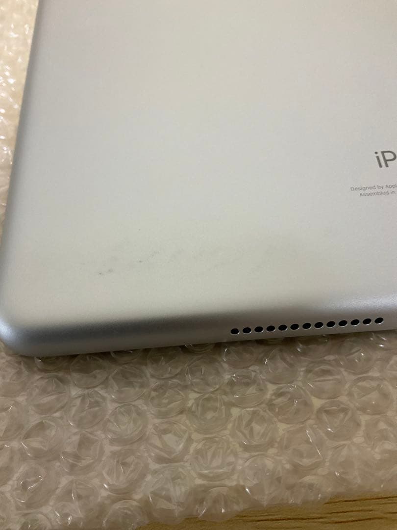 iPad 第9世代　64GB wi-fiモデル　バッテリ容量100%