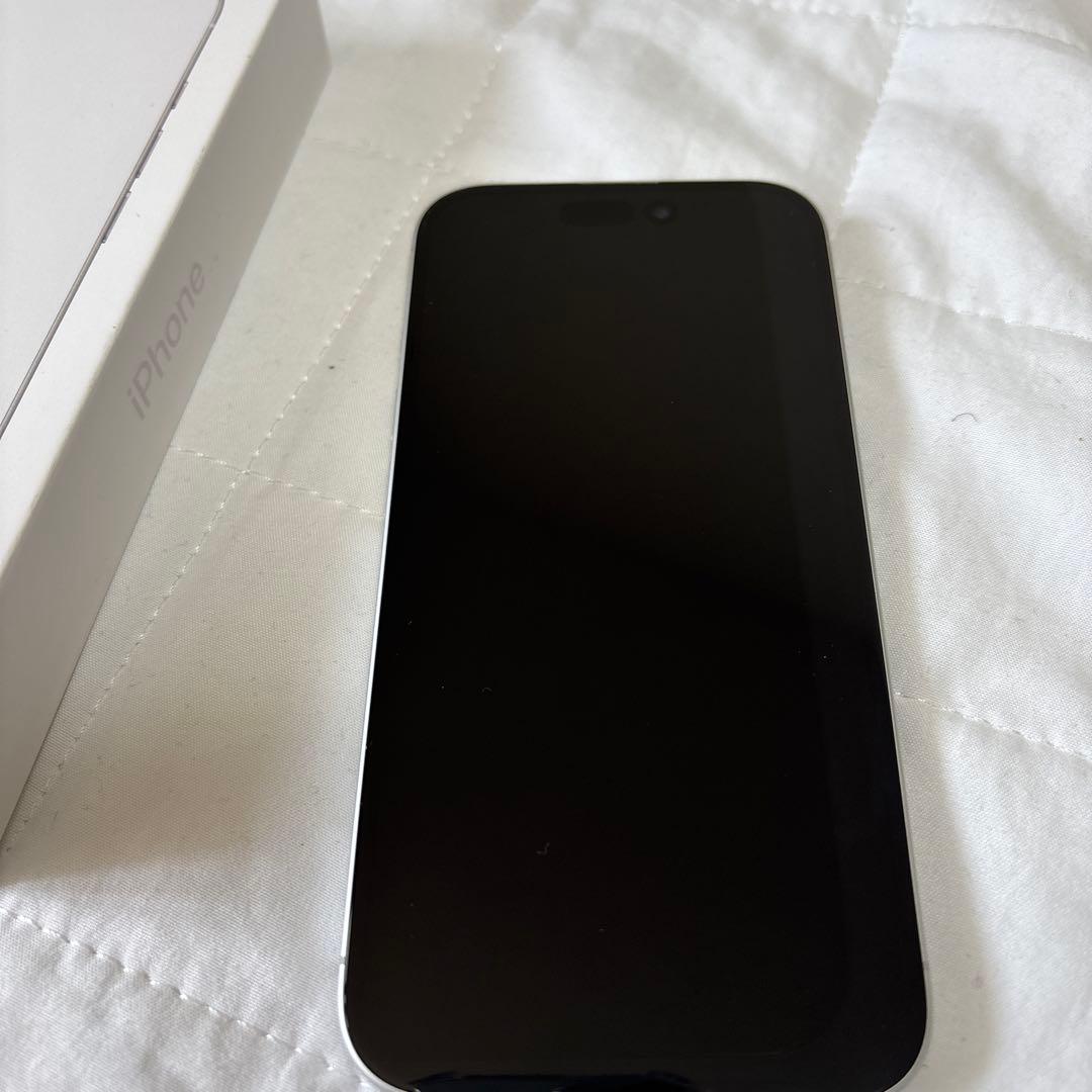 iPhone16 128GB ホワイト