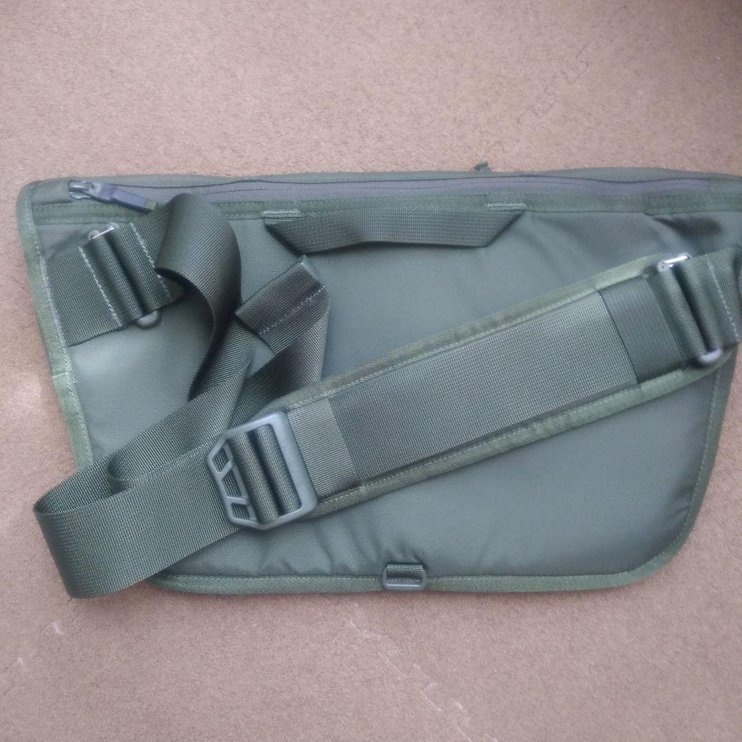 TIMBUK2 メッセンジャーバッグ オリーブグリーン