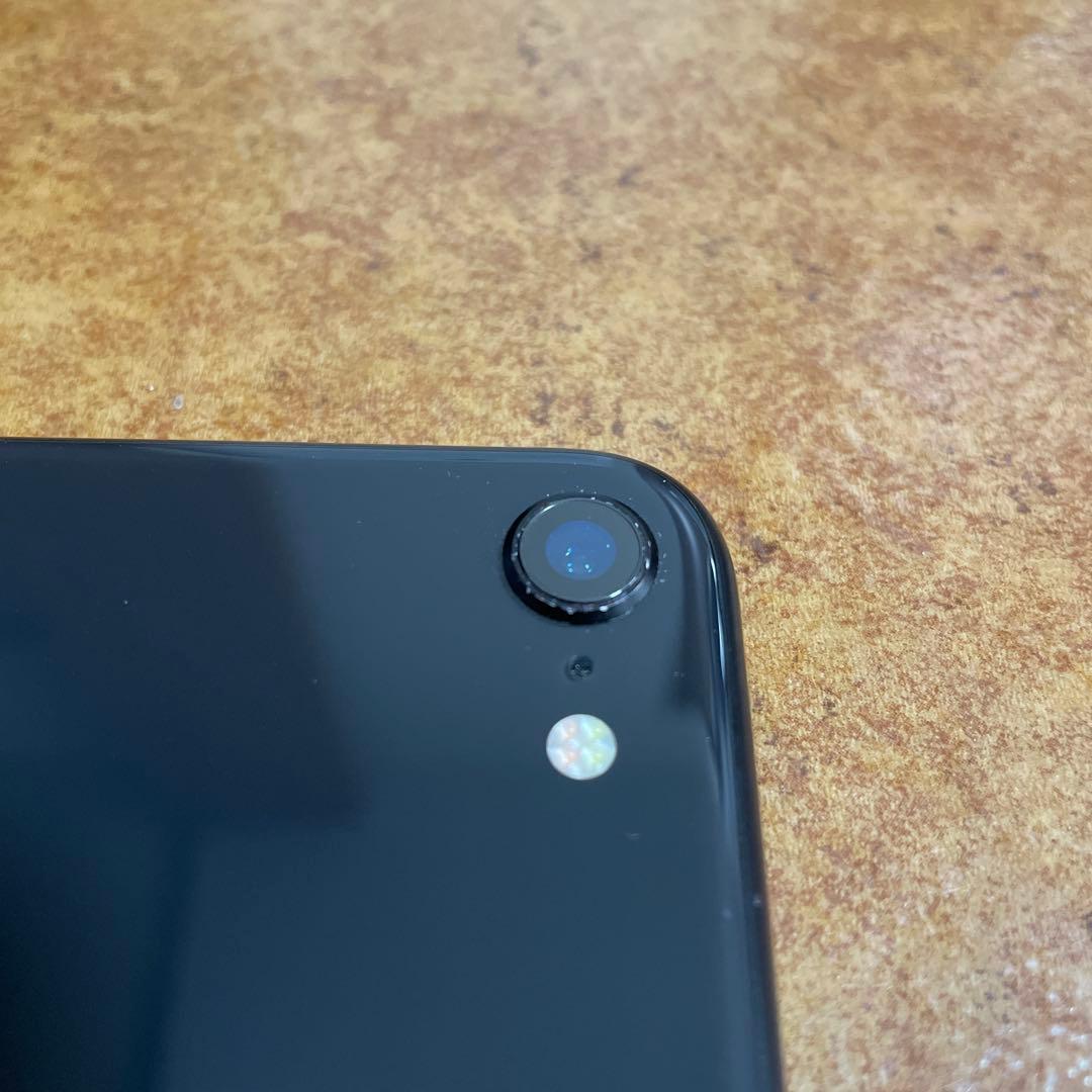 iPhoneSE（第2世代）128GB ブラック　SIMフリー