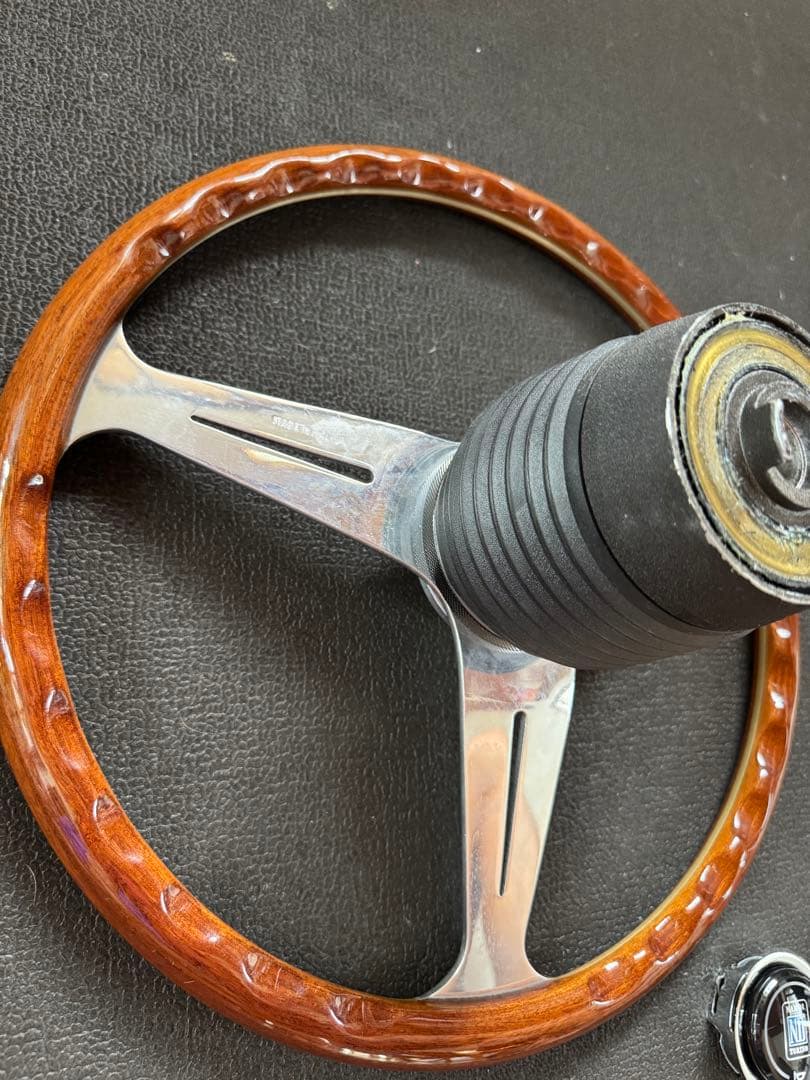 Nardi ウッドステアリング