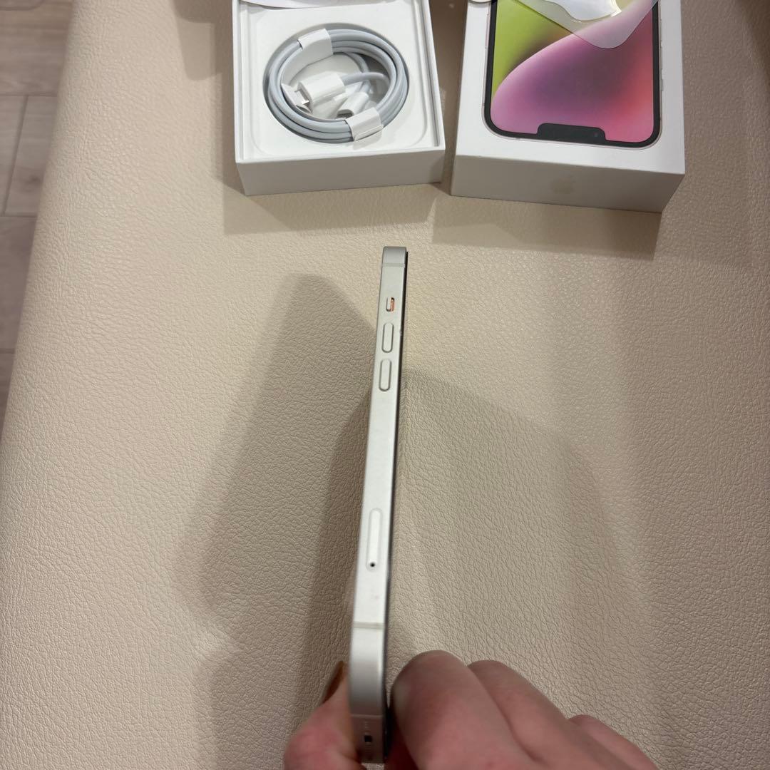 Apple iPhone 14 本体 ホワイト⭐︎箱シールケーブル付き⭐︎美品