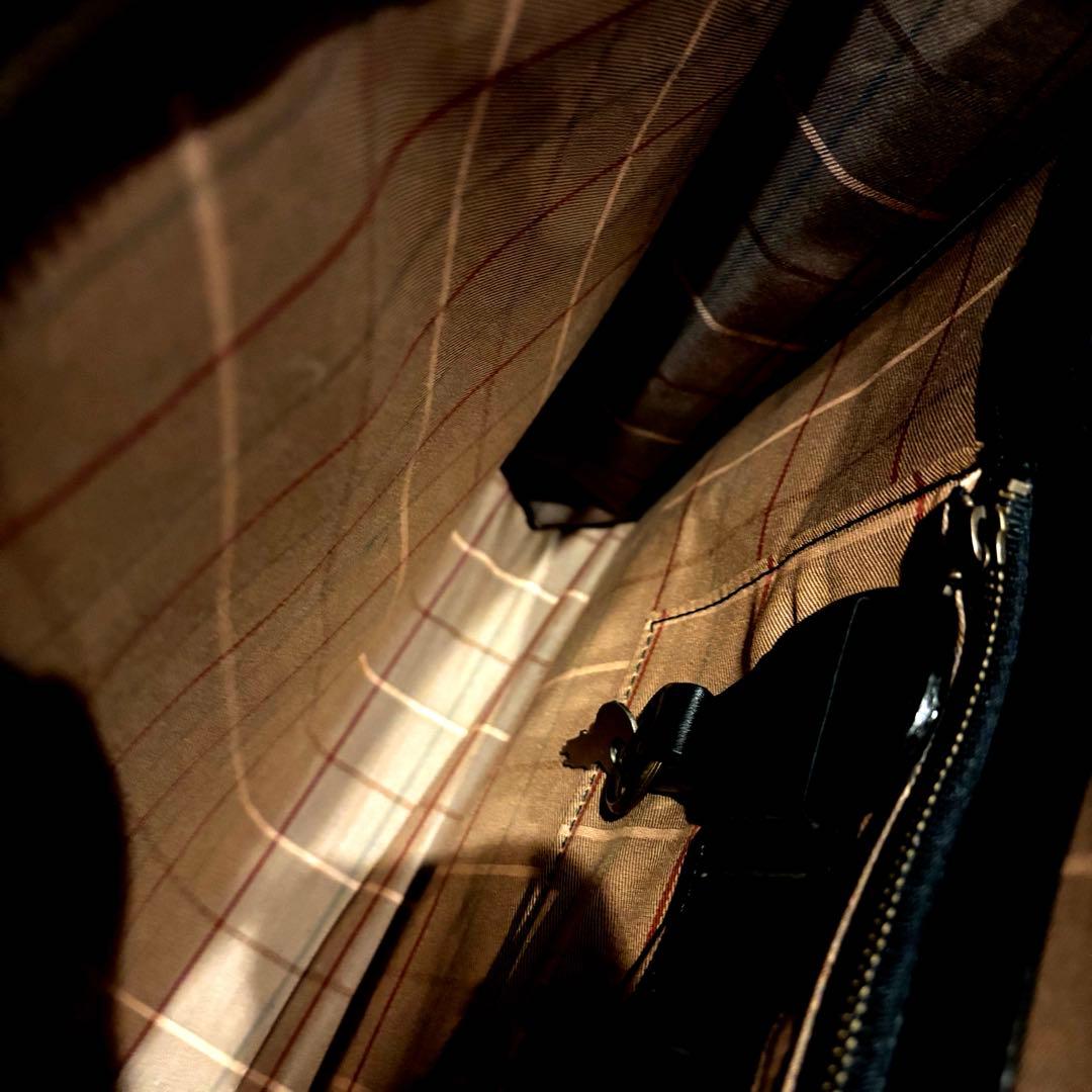 美品◾️バーバリー ブラックレザー ビジネスバッグ 鍵付き