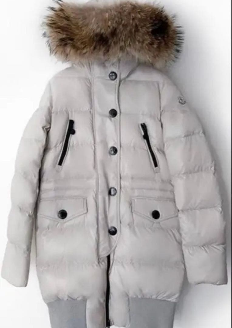 とらこ　MONCLER LOIRE（ロワール）GIUBBOTTO