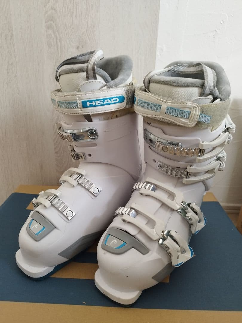 美品 2日使用のみ HEAD 女性用スキーブーツ ホワイト