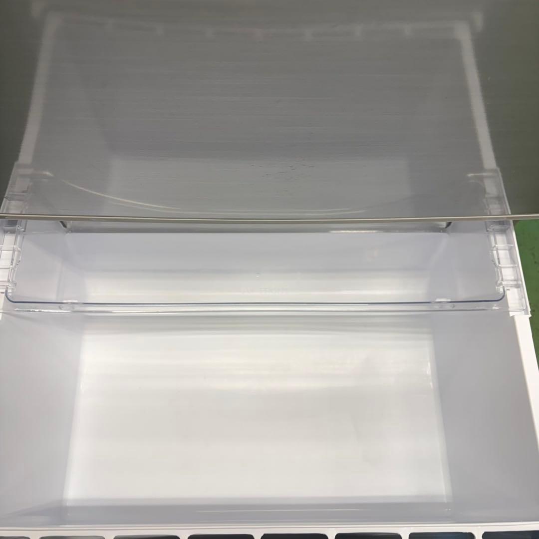 701 関東配送　半年保証　冷蔵庫　大型　一人暮らし　200L〜300L 極美品