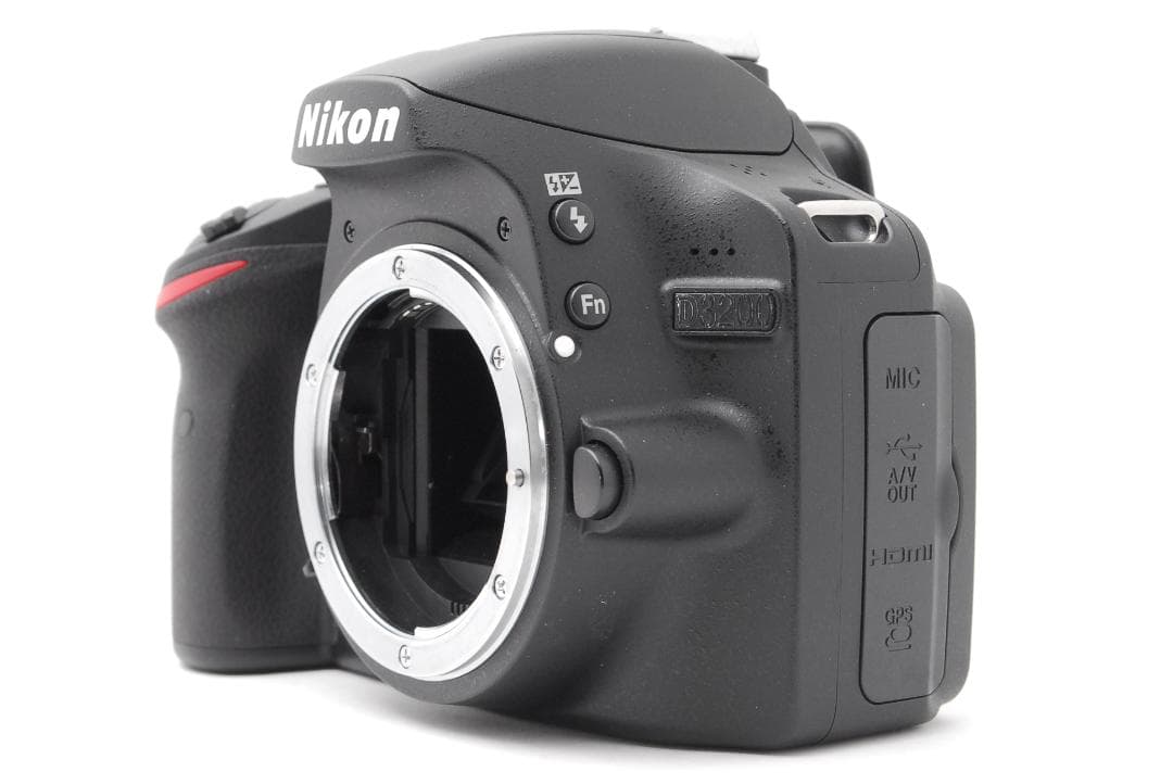 【ショット数１７０９枚　美品】Nikon D3200　スマホ転送　動画も撮れる