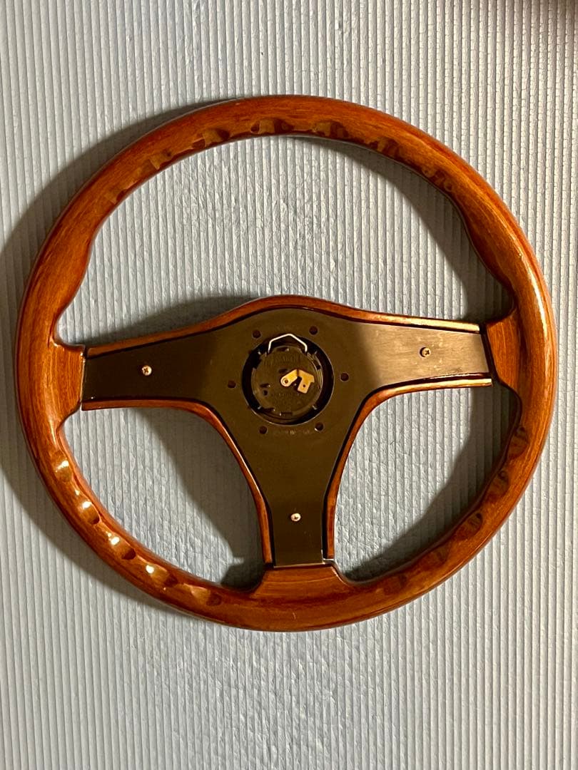 NARDI ウッドステアリング PA6-GF30