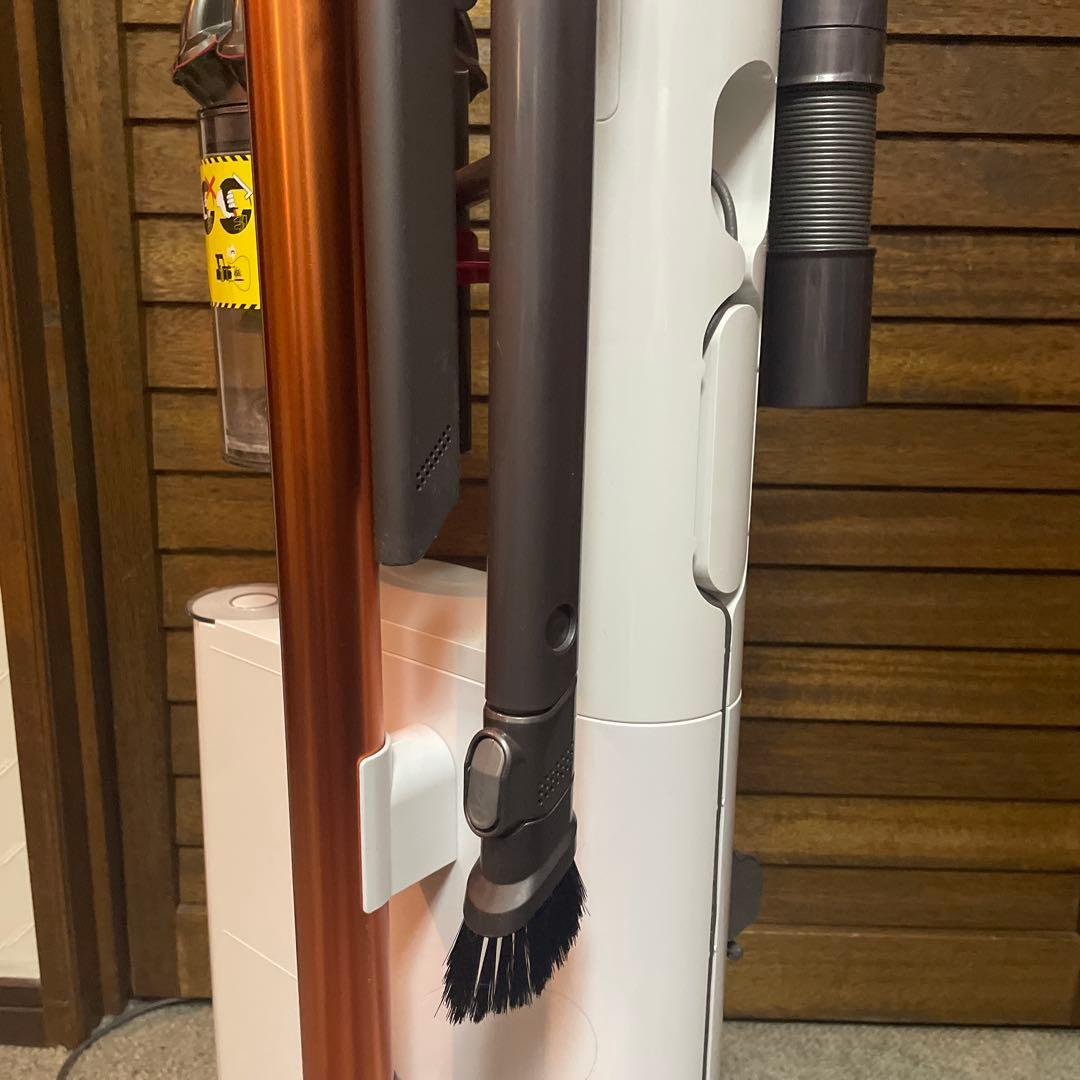 Dyson V10 fluffy クリーナー 本体 フルセット　長時間使える