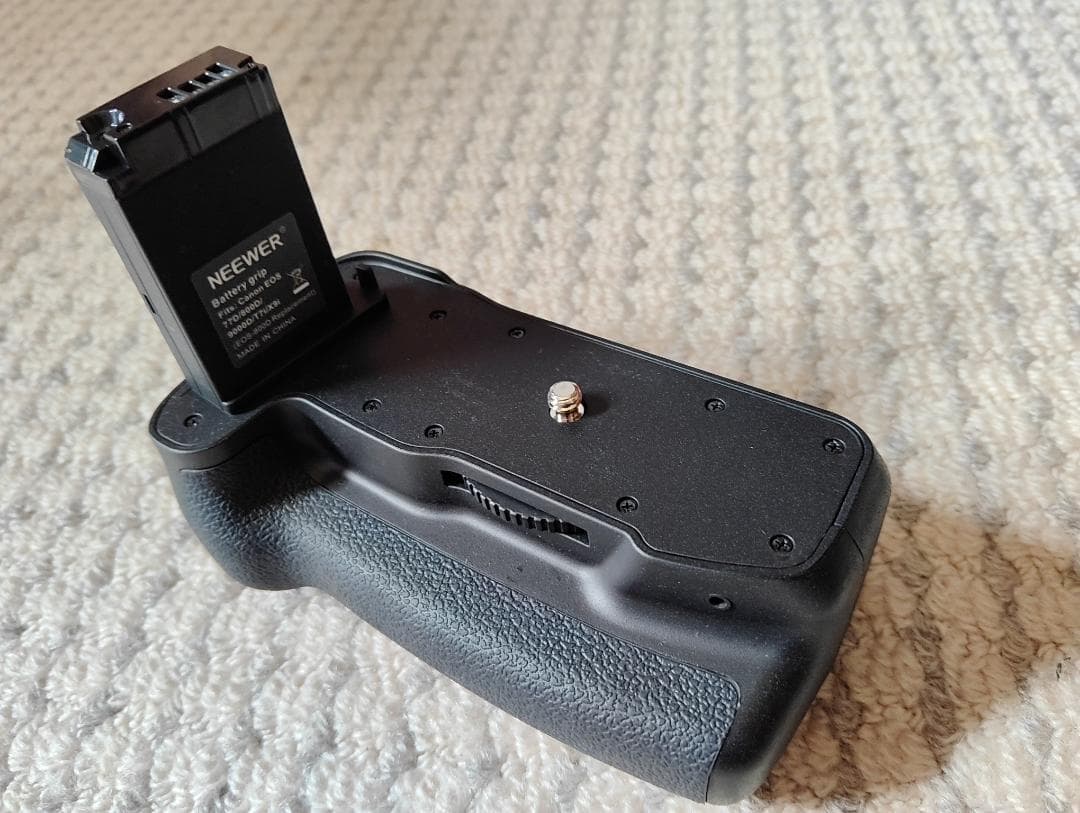 Ｃａｎｏｎ　ＥＯＳ　Ｋｉｓｓ　Ｘ９ｉ　　デジタル一眼レフ　ボディ　レンズセット