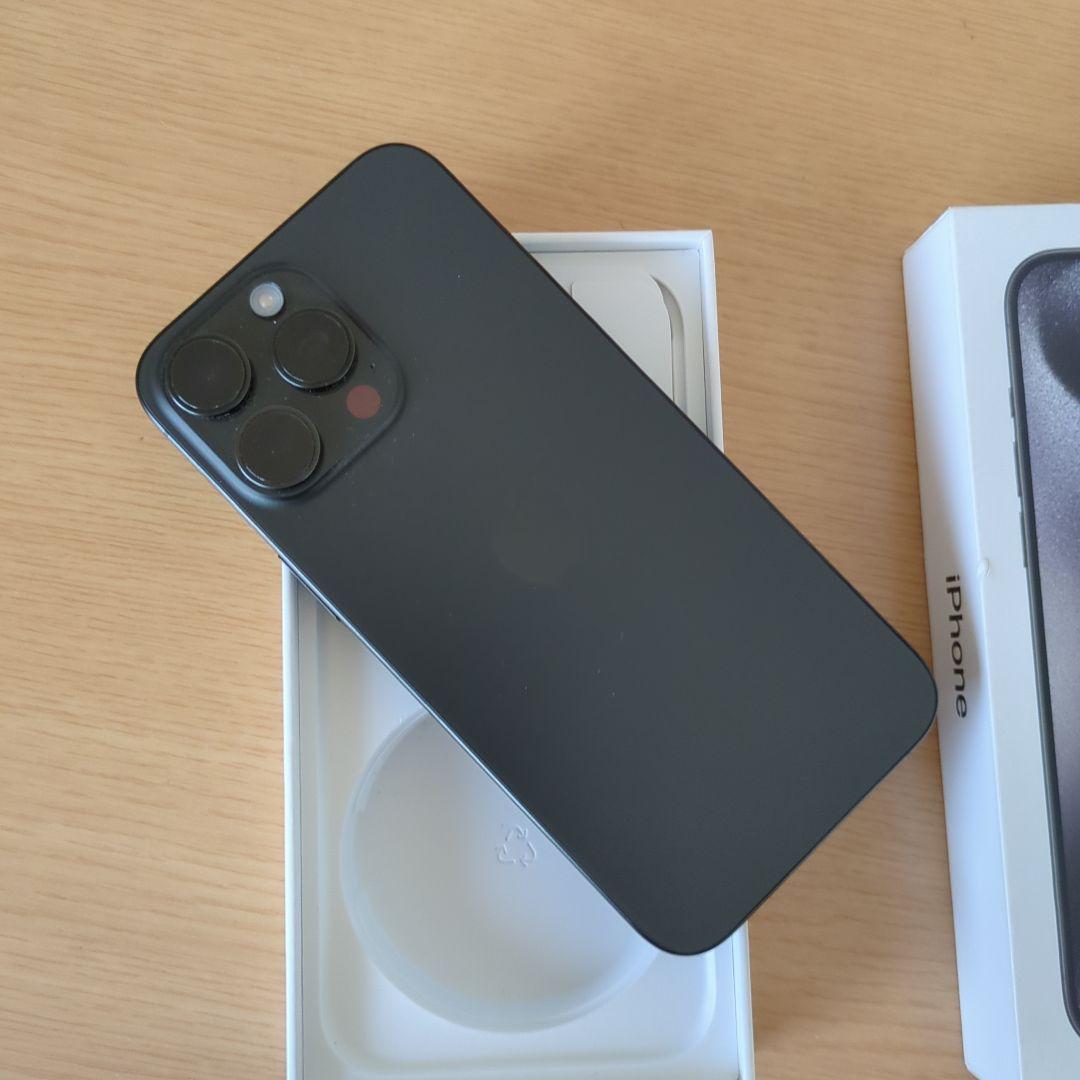Apple iPhone 15Pro Max本体 スペースブラック