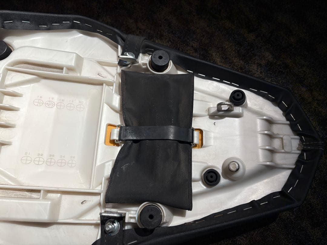 YAMAHA MT09コンフォートシート