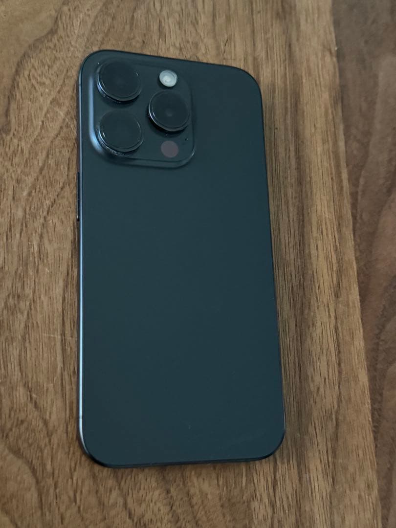 iPhone 15 Pro 512GB ブラックチタニウム