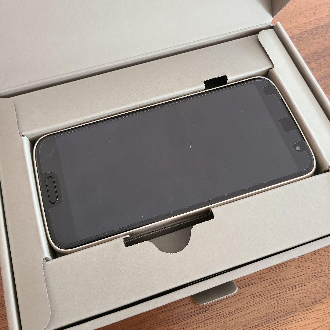 【美品】NTT docomo らくらくスマホ F-53E ゴールド　ケース付き