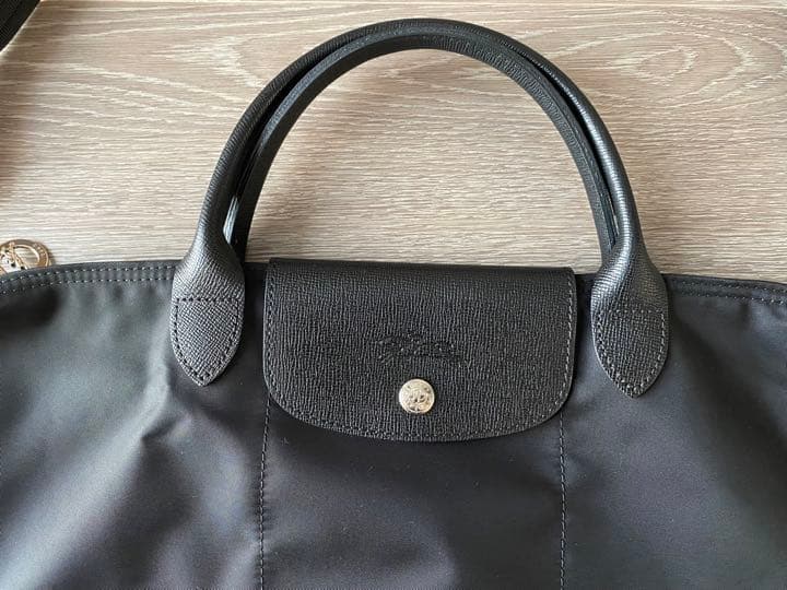 LONGCHAMP ロンシャン ル・プリアージュ ネオ ショルダーバッグ M