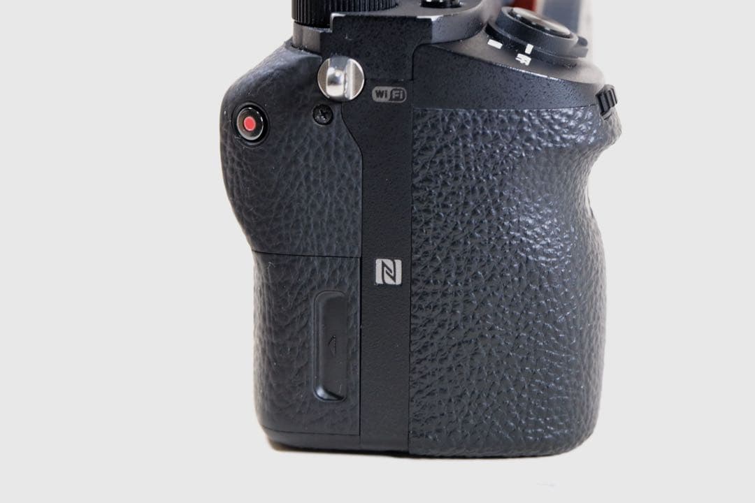 Sony α7R II ILCE−7RM2 バッテリ2個+バッテリチャージャー