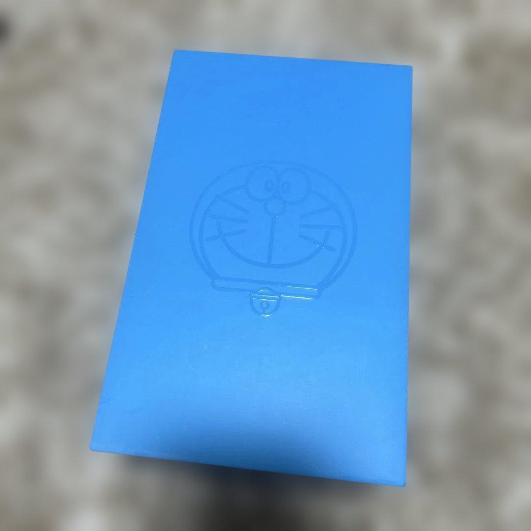 【限定・完売品】ドラえもんどこでもドア型 iPhoneケース CASETiFY