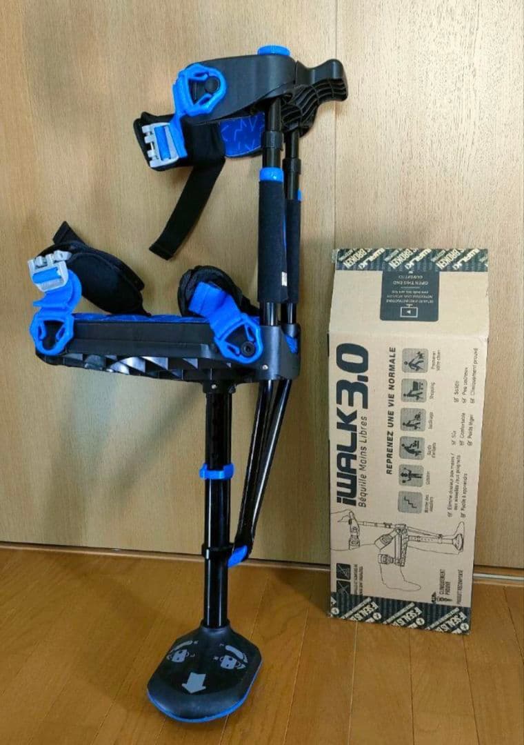 iWAlkFree3.0 ハンズフリー松葉杖　箱付き、アルミ