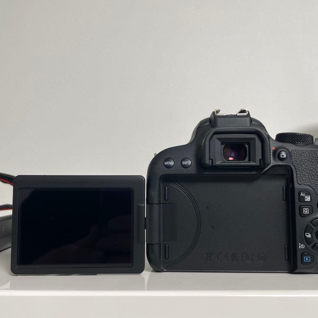 Canon EOS Kiss X9i ダブルズームキット付 デジタル一眼レフ