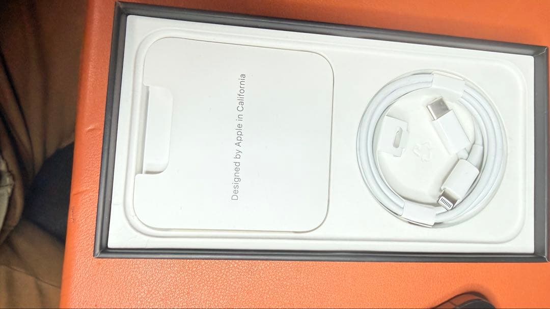 カナダ版画面新品iPhone 12 Pro グラファイト 本体　シャッター音無し