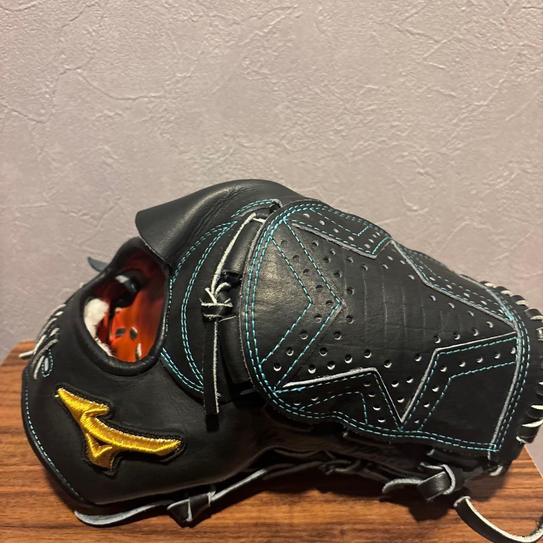 ミズノプロ　硬式オーダー投手用　AXI型