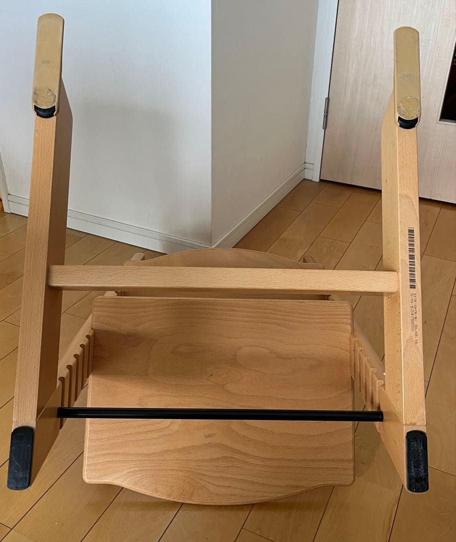 ナチュラルウッド ベビーチェア 高さ調整可能