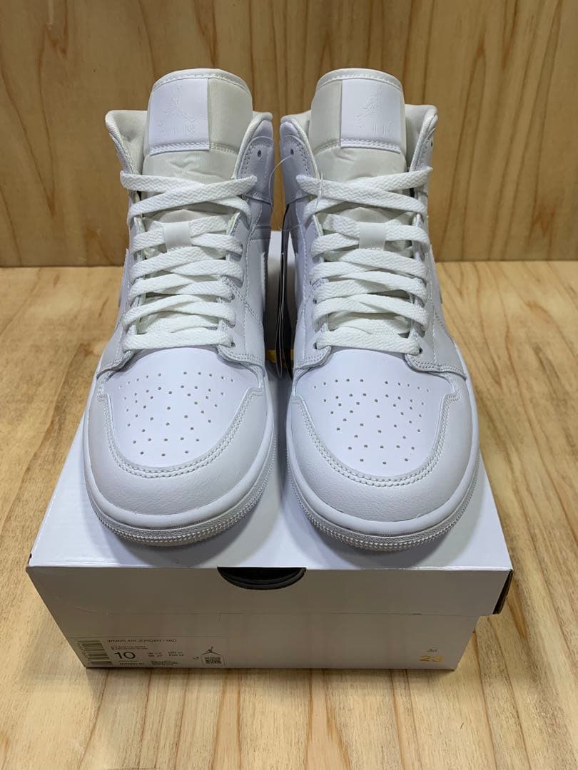 靴 Nike Air Jordan 1 MID \"Triple White\"