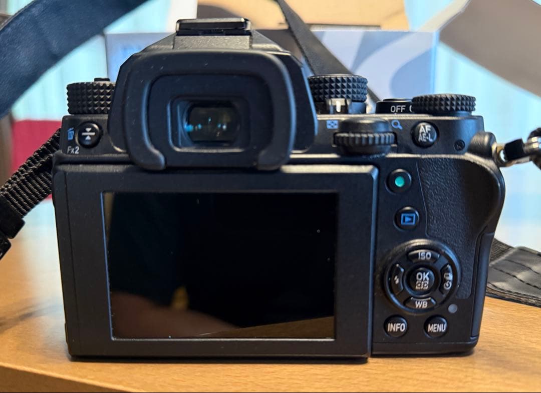 【美品】PENTAX KP ボディ ペンタックス　カメラバッグ付き　ショット少