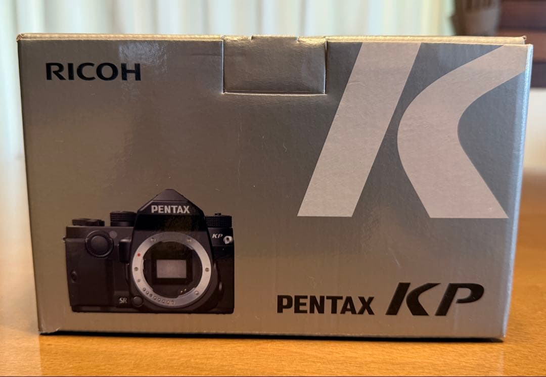 【美品】PENTAX KP ボディ ペンタックス　カメラバッグ付き　ショット少